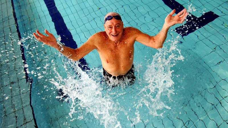 شنا برای سالمندان